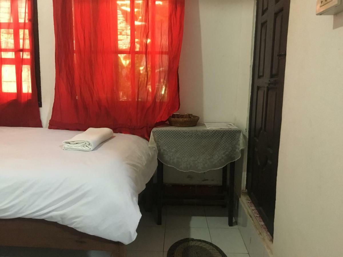 Hotel Mano Temple House Luang Prabang Esterno foto