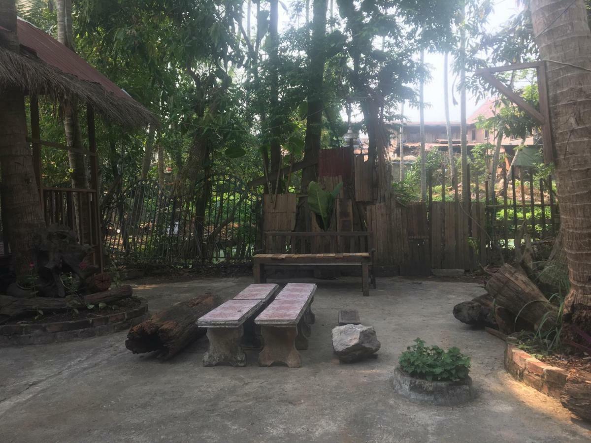 Hotel Mano Temple House Luang Prabang Esterno foto